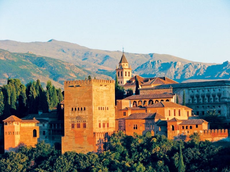 Granada, biser Andaluzije