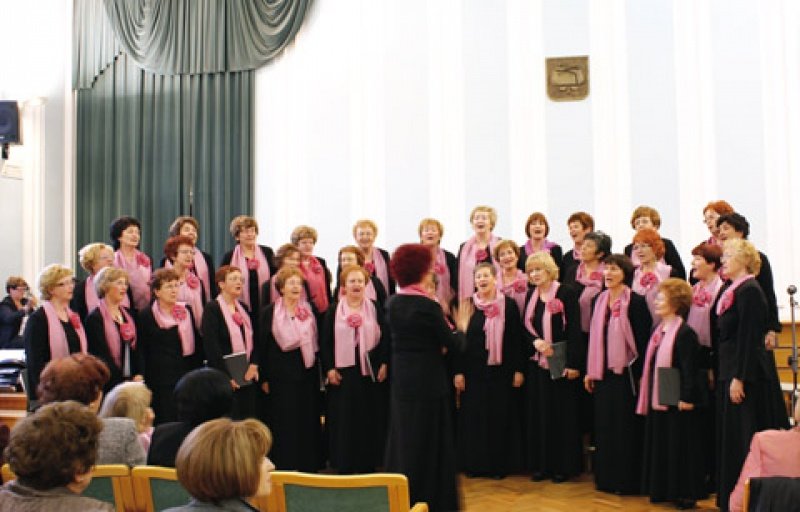 Ženski pevski zbor univerze za tretje življenjsko obdobje